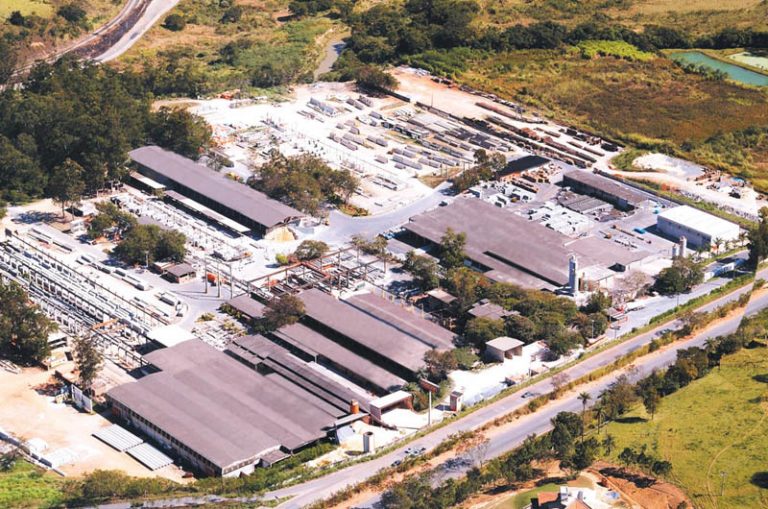 Ponte pré-fabricada de concreto : especialidade da Precon Pré-fabricados