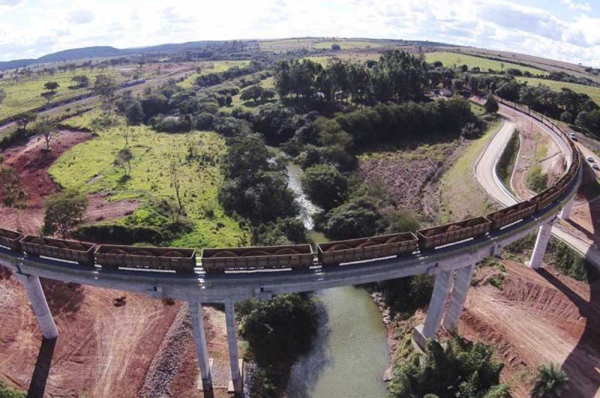 ponte-ferroviaria-vli-precon-pre-fabricados-de-concreto